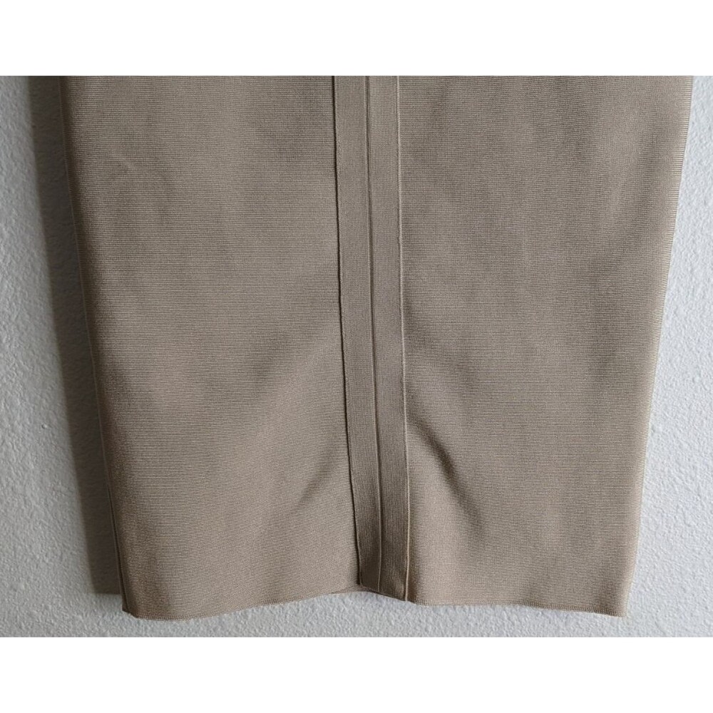 Women's Bodycon Beige Classic Zip Back Stretch Pencil Skirt Size Small - Picture 4 of 6
